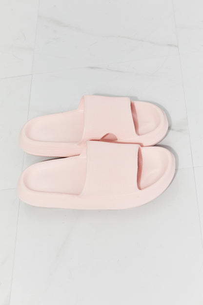 MMShoes Arms Around Me Open Toe Slide in Pink